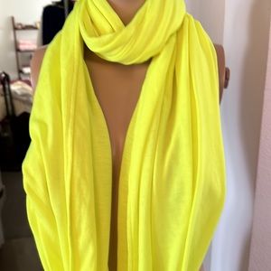 Steve Madden Neon Infinity Knit Scarf 🧣